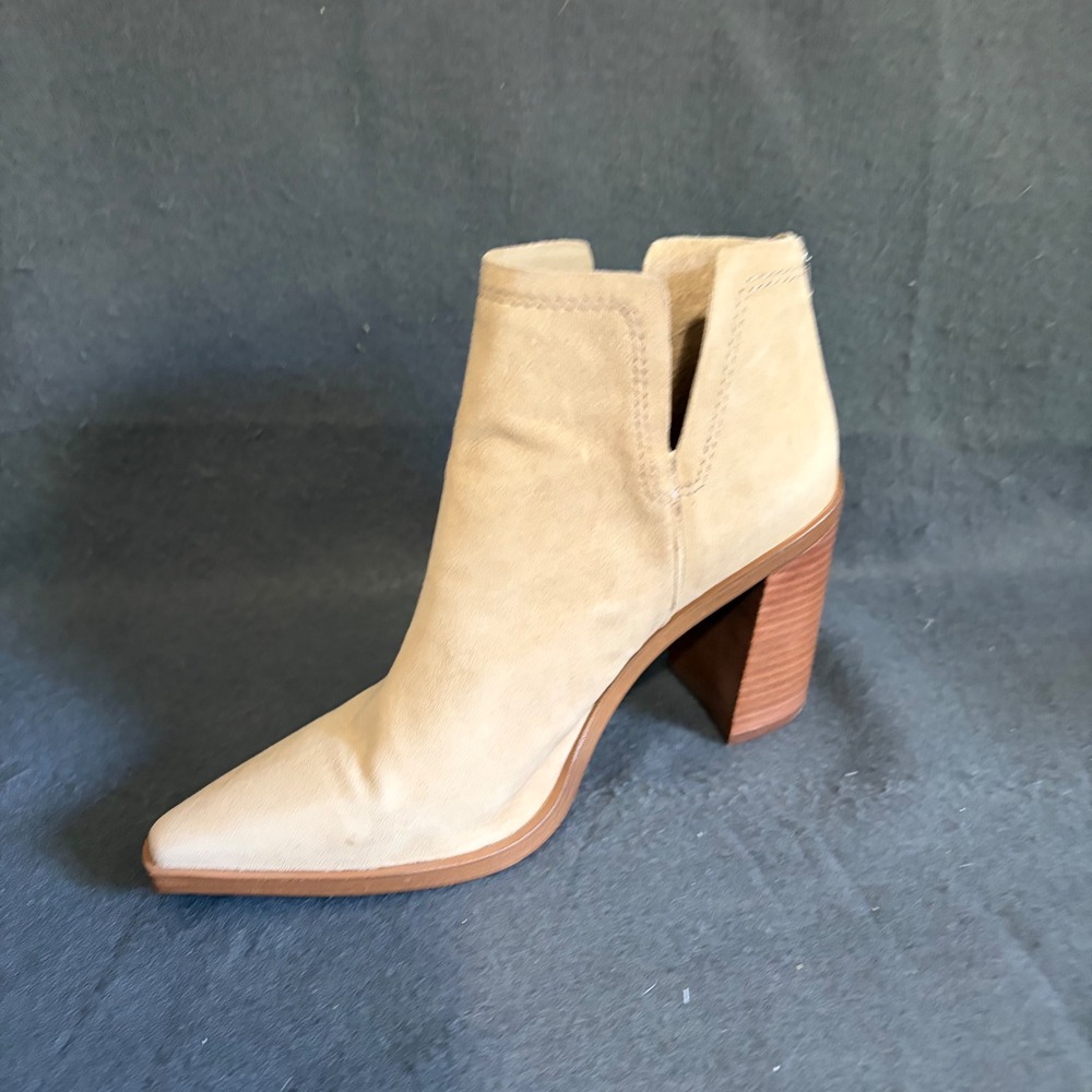Vince Camuto Ankle Booties Women 9 Tan 4" Heel Slip On Fall Pointed Toe Core